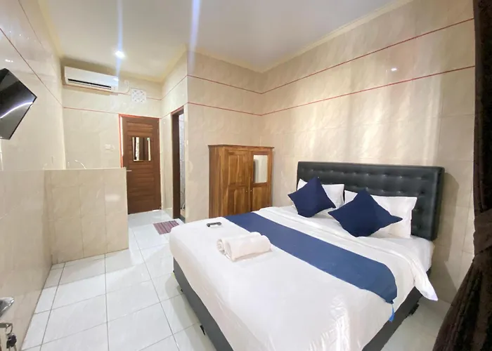 Sg - 2 Minutes To The By Micky 1 Hotel 3*